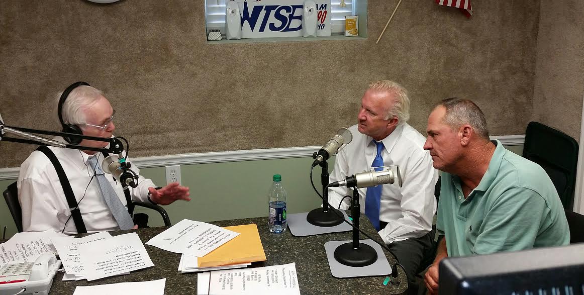 (Left to right) WTSB President Carl Lamm interviews Jeff Pope, Executive Vice President with Four Oaks Bank, and Neal Lancaster, PGA professional golfer, about the upcoming Four Oaks Bank Charity Classic Oct 1-2 at the Country Club of Johnston County. WTSB Photo